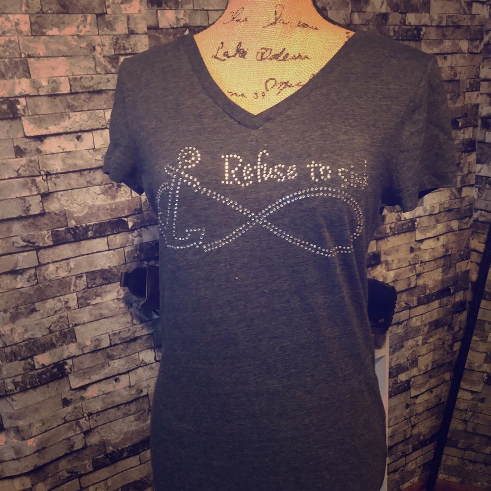 I refuse to sink anchor v neck jewelled top medium